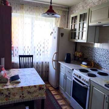 Героїв просп., 1-Б
