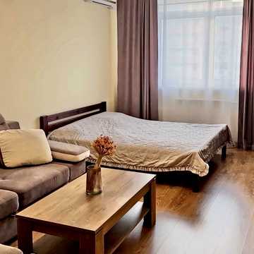 Воскресенська вул., 12-А