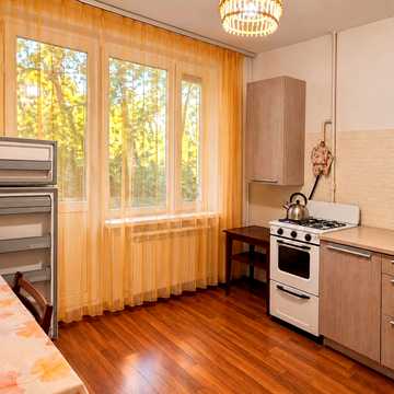 Володимира Івасюка просп. (Героїв Сталінграду), 13-А