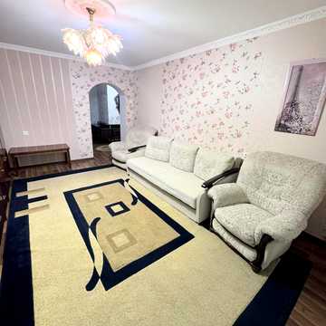 Кавказька вул., 15