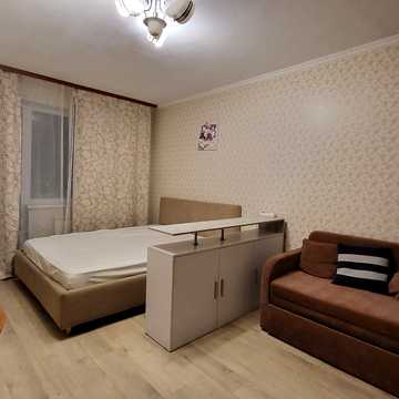 Милославська вул., 35