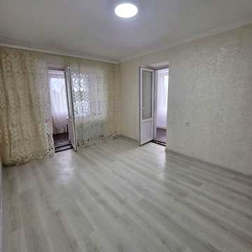 Середньофонтанська вул., 12а
