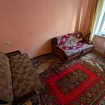 Володимира Сосюри вул., 46