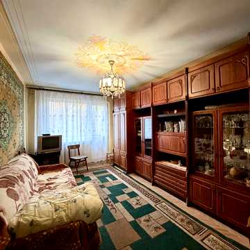 Бориса Грінченка вул., 10