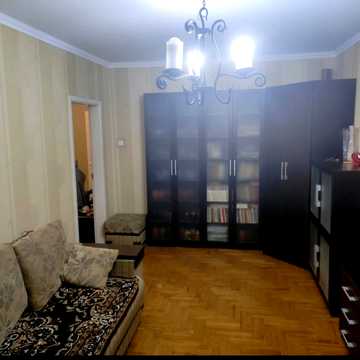 Анни Ахматової вул., 14-Б