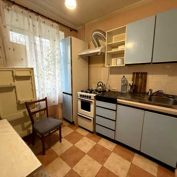 Академіка Корольова вул., 2