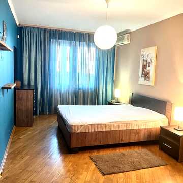 Миколи Бажана просп., 36