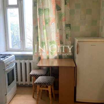 Євгена Коновальця вул. (Щорса), 15 к4