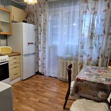 Голосіївський просп. (40-річчя Жовтня), 11