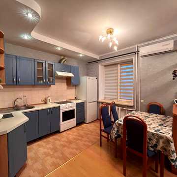 Небесної Сотні просп. (Маршала Жукова), 15а