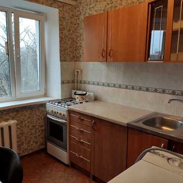 Героїв Крут вул. (Валентини Терешкової), 12