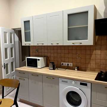 Братів Рогатинців вул., 7