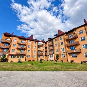 Великогірна вул., 30