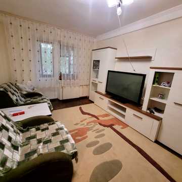 Дубровицька вул., 3