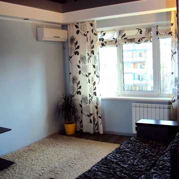 Йорданська вул. (Лайоша Гавро), 18