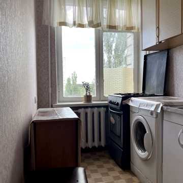 Лісовий просп., 21