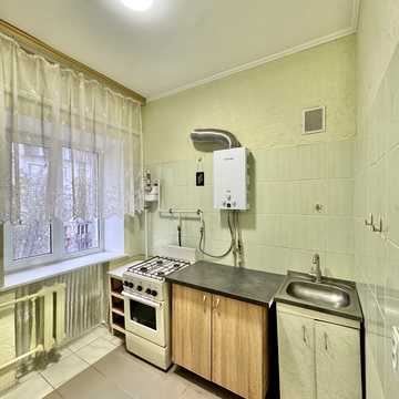 Петропавлівська вул., 72