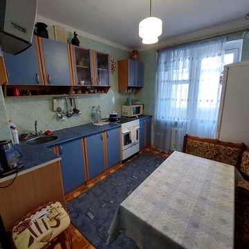 Євгена Коновальця бульв. (Маршала Конєва), 1