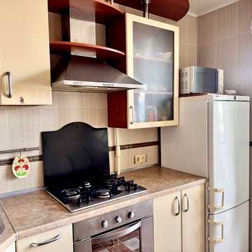 Архітектора Олега Петрова вул. (Чернишевського), 15