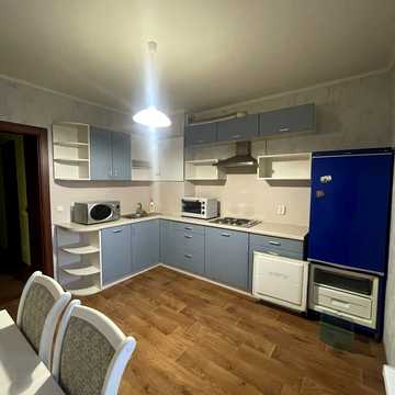 Балтійський пров., 5