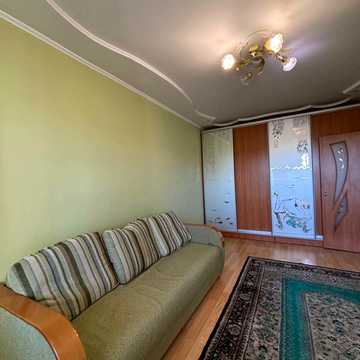 Академіка Глушкова просп., 37