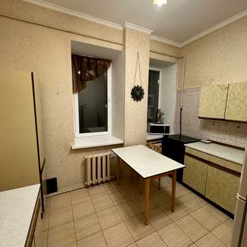 Загорівська вул. (Багговутівська), 4