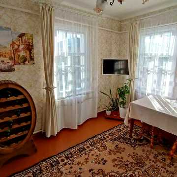 Волинська вул.
