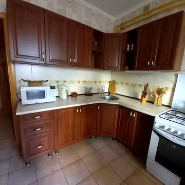 Боголюбова вул., 4