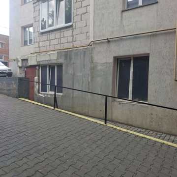 Тернопільська вул., 12а