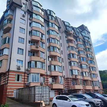 Кузьмінська, 22