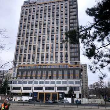 Набережна Перемоги вул., (Будинок)