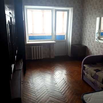 Новокостянтинівська вул., 7