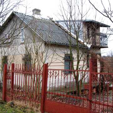 Яворівська, 11