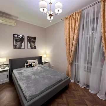 Кловський узвіз, 15