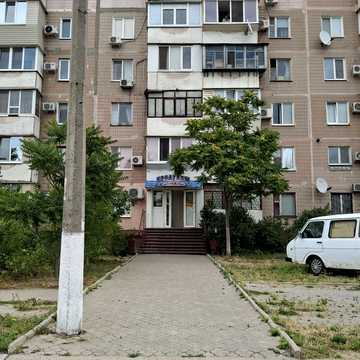 Стешенка вул., 23
