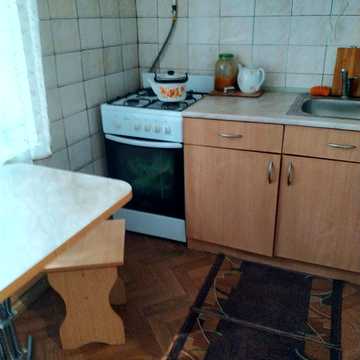 Революції Гідності вул. (Супруна), 12