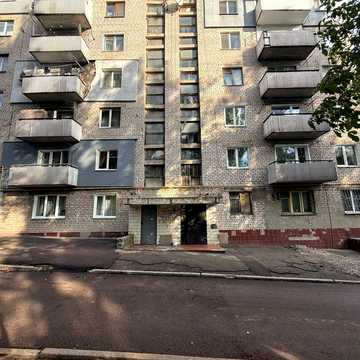 Дунайська вул., 43