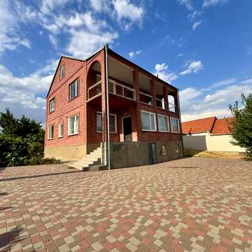 Силікатна вул., 1-Б