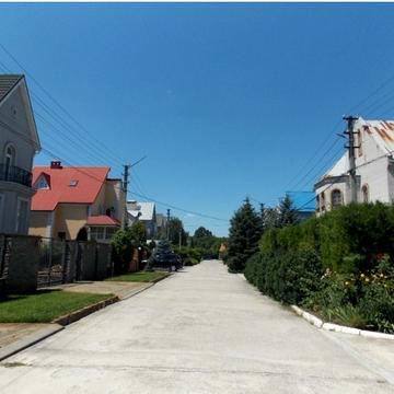 Зоряна вул.