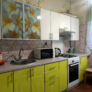 Заливна вул., 13
