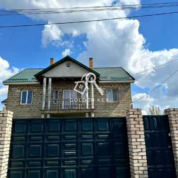 Червоних Троянд вул.