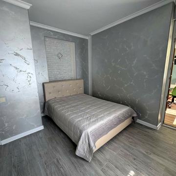 Валерія Лобановського просп. (Червонозоряний), 4-Б