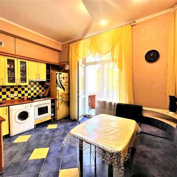 Переможців вул., 4