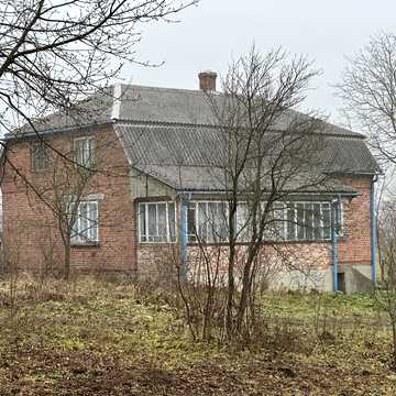 Джерельна, 15