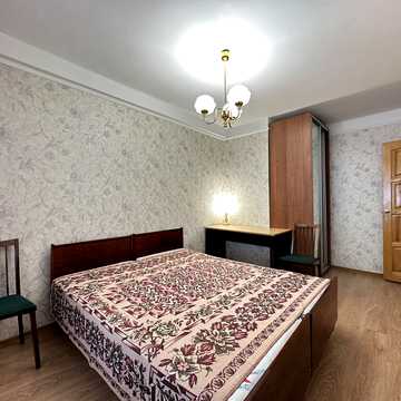 Празька вул., 3