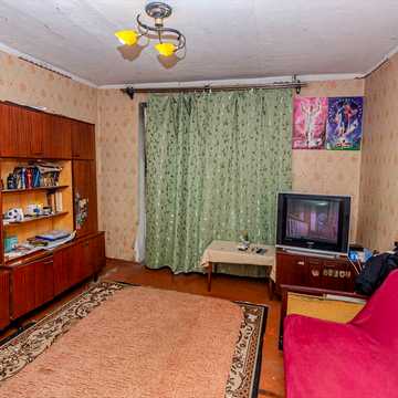 Миру вул., 7