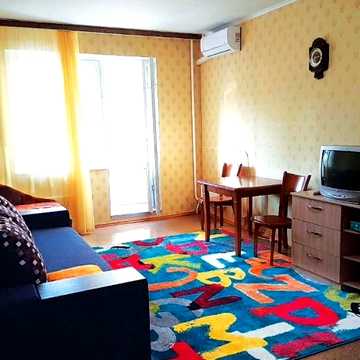 Михайла Котельникова вул., 25