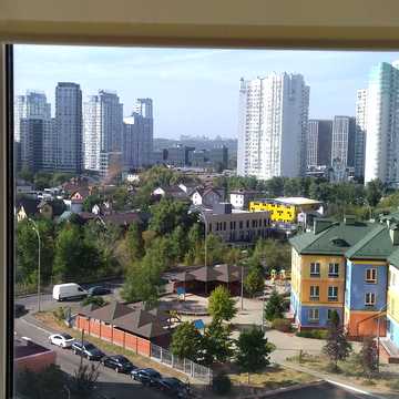 Єлизавети Чавдар вул., 8