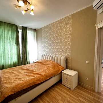 Кловський узвіз, 7