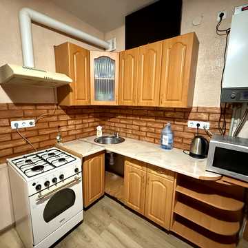 Григорія Сковороди вул., 17